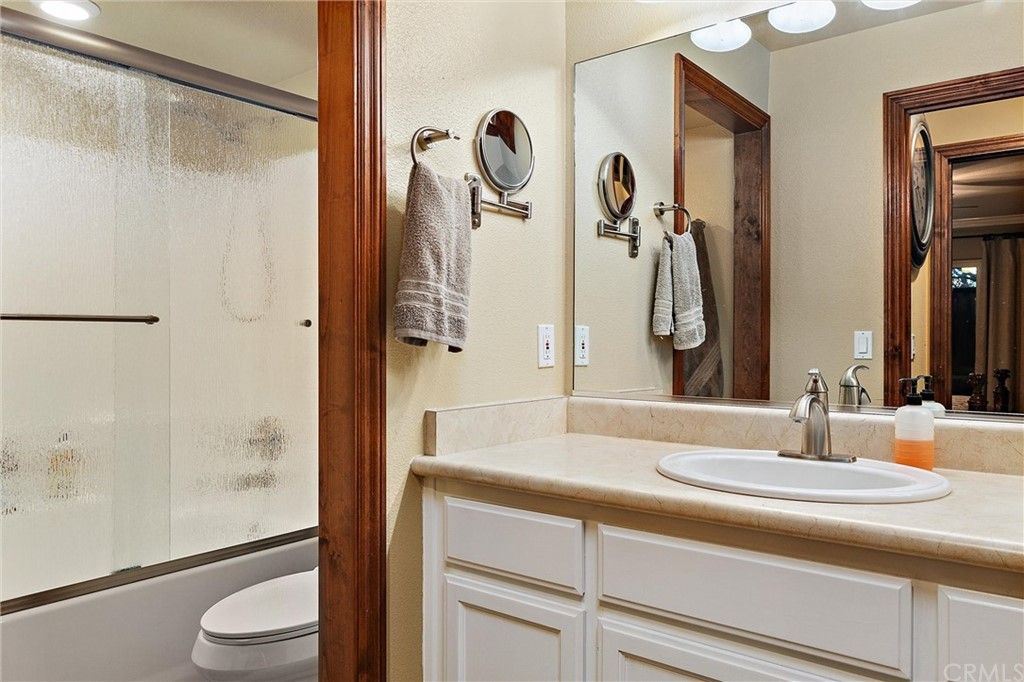 listing image 130728453494946209312
