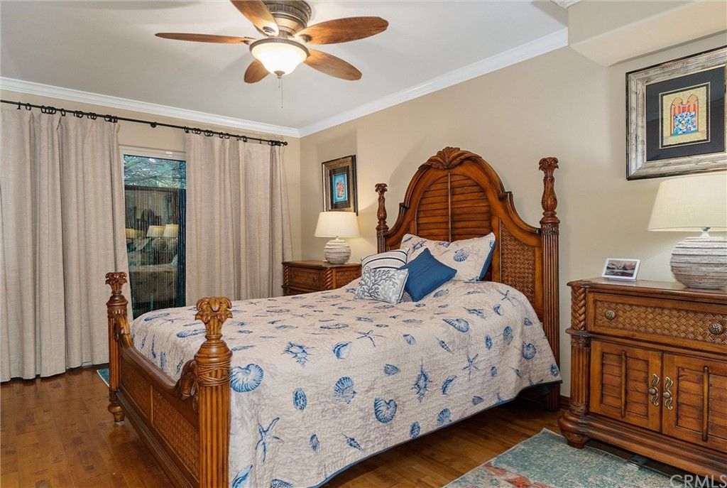 listing image 130724278293518167852