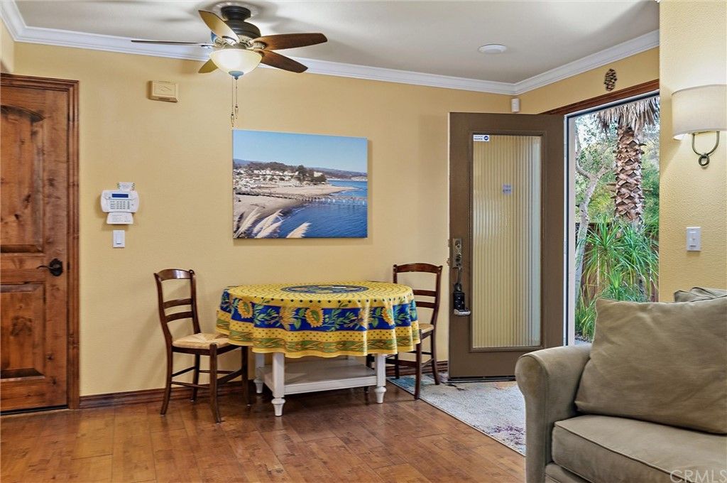 listing image 130727660227708342879