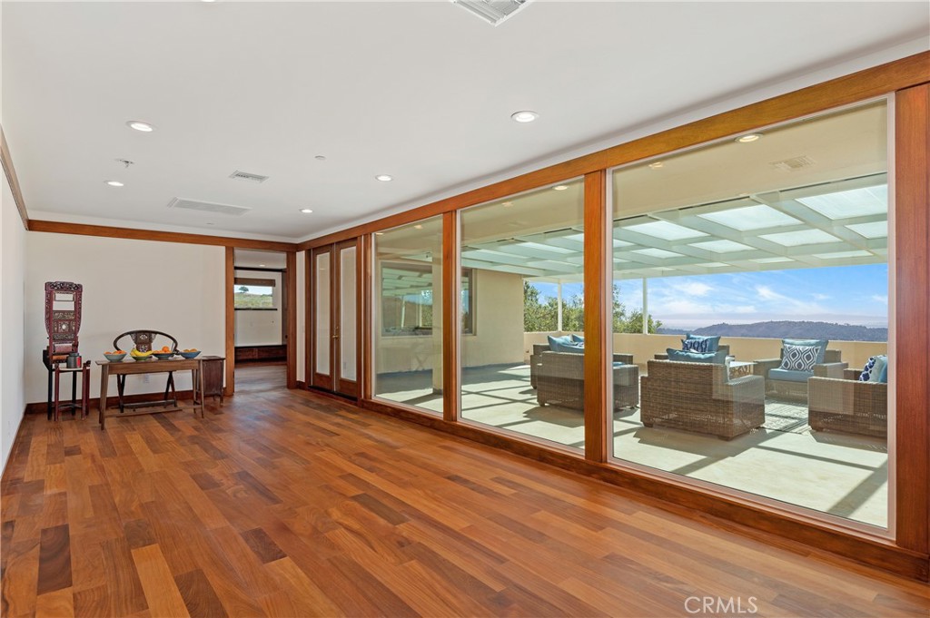 Santa Barbara: Other (80) - Residential