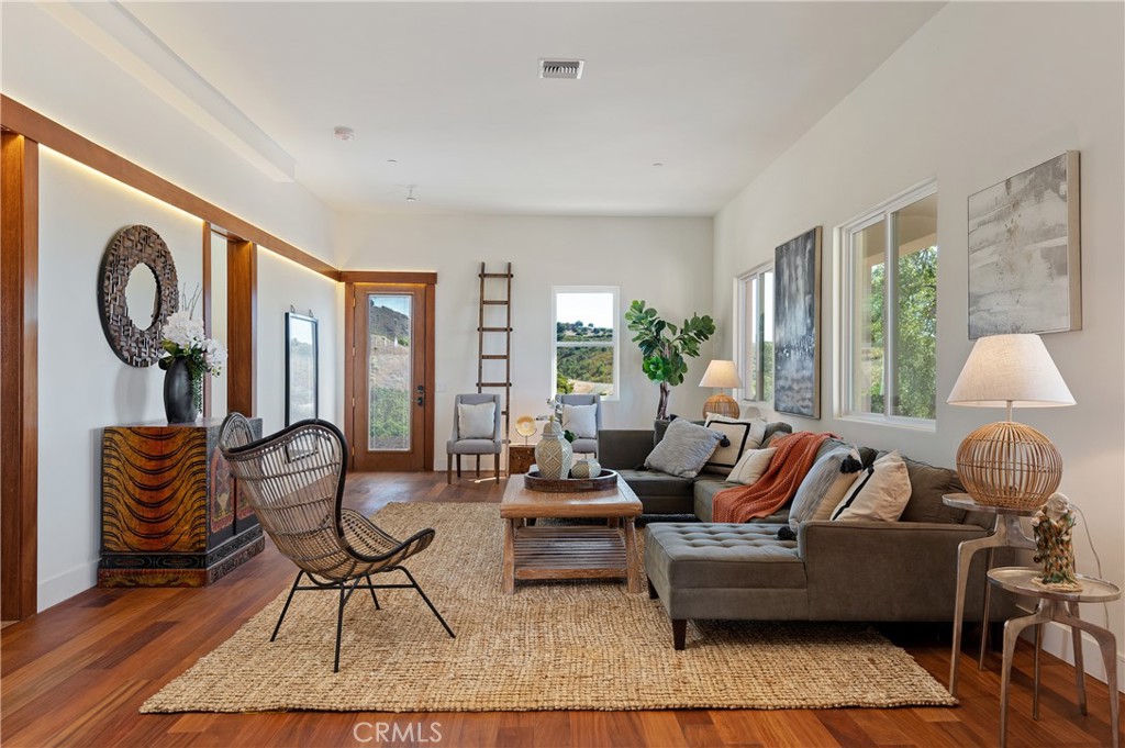 Santa Barbara: Other (80) - Residential