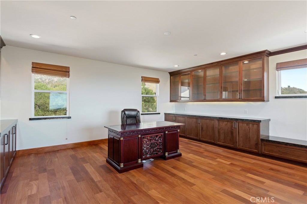 Santa Barbara: Other (80) - Residential