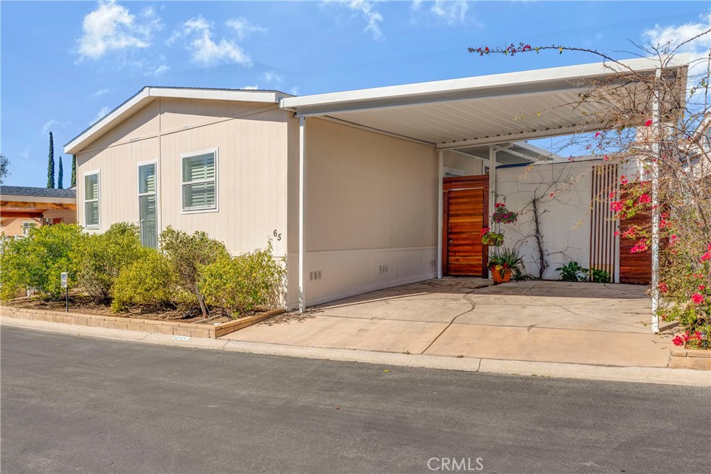 23777 Mulholland Hwy #65