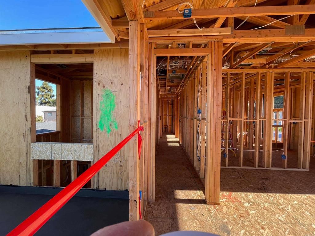 listing image 130721375653734112979