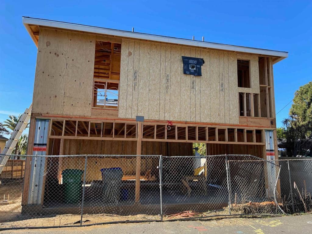 listing image 130725725214676119920