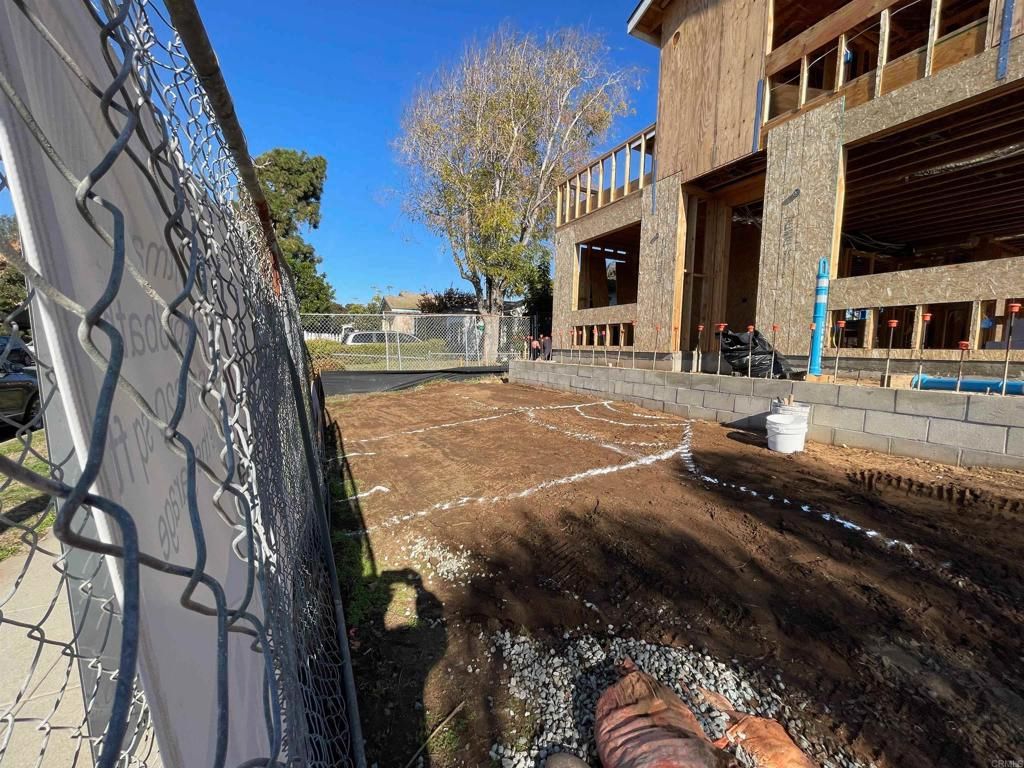 listing image 130728784213411372134
