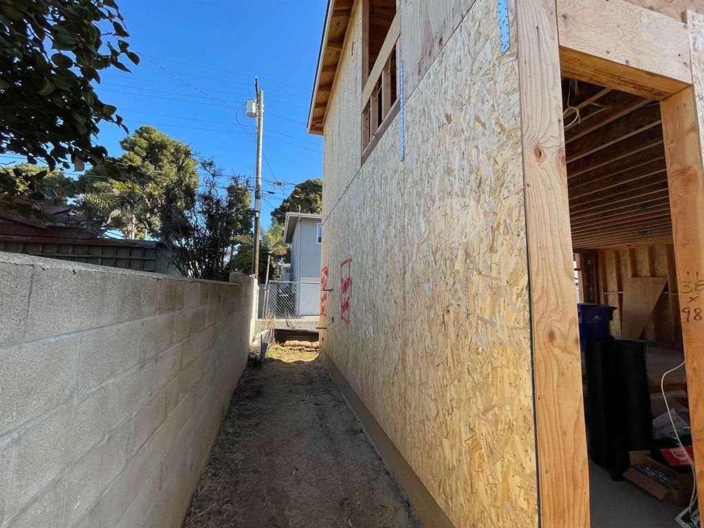 listing image 130728854126318406751