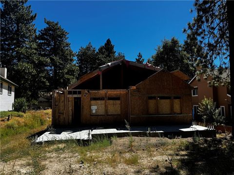 A home in Running Springs