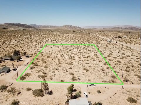 Photo of 0 Easton Road, Landers, CA 92285 (MLS # SW24134801) Photo of 0 Easton Road, Landers, CA 92285 (MLS # SW24134801)