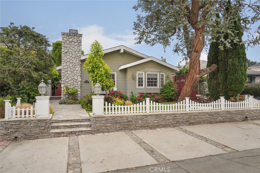 724 35th Street
