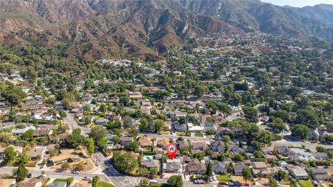 A home in La Crescenta