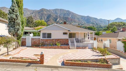 A home in La Crescenta