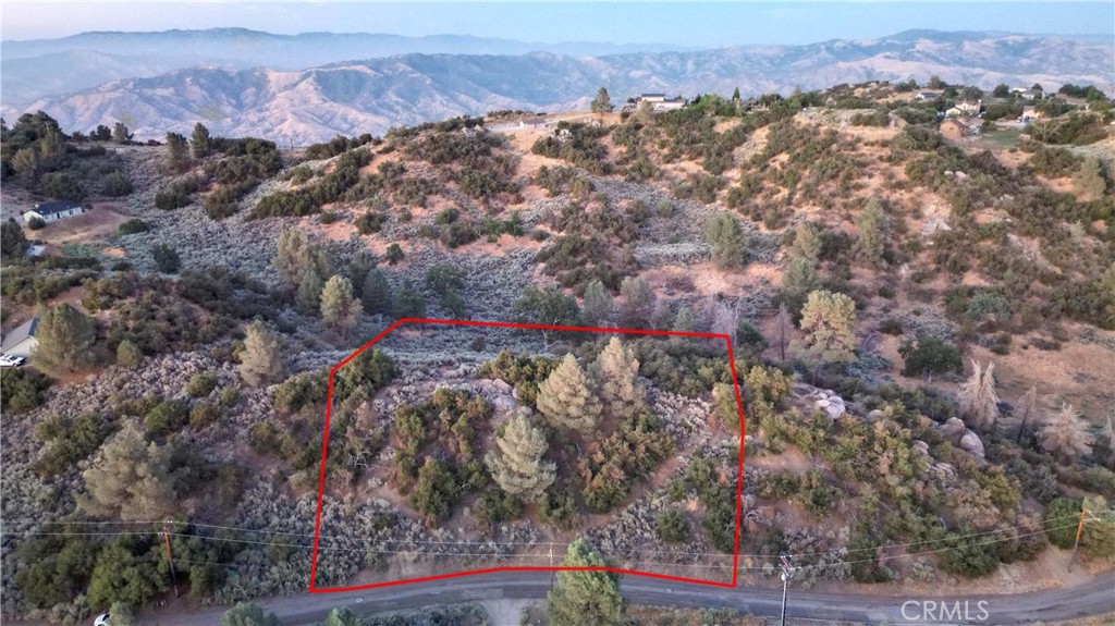 Owner will carry. Build your dream home in gated Bear Valley Springs. Located in the Tehachapi Mountains in California. The view here is stunning! Come and take a look at this unbelievable opportunity to build your dream home in this community. The community amenities include, A golf course & Pro Shop, Whiting Center, baseball/soccer fields, 2 lakes, 3 playgrounds, 2 restaurants & saloon, Equestrian Center, riding & hiking trails, pool, dog park, campgrounds, shooting range, Kawaiisu Preserve, model airplane field, nature path, & tennis/pickleball courts, as well as coordination of sports leagues, youth camps & events. The HOA fee covers all of this and more. Bear Valley also has its own Police and Fire Department. The owner will carry a note or finance the property. APN #344-291-07-00-0, GPS Coordinates: 35.177340°, -118.596444°