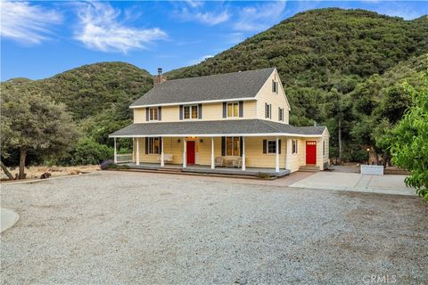 A home in Leona Valley