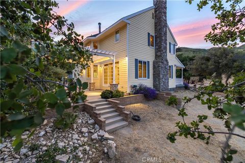 A home in Leona Valley