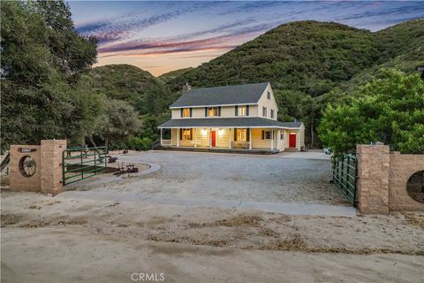 A home in Leona Valley