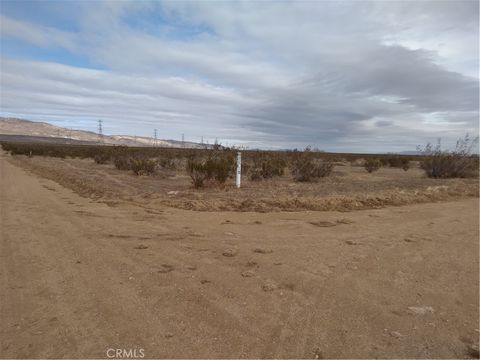 Photo of 0 19 Avenue, Mojave, CA 93501 (MLS # SR24237646)