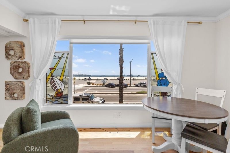 5267 E Ocean Boulevard 3