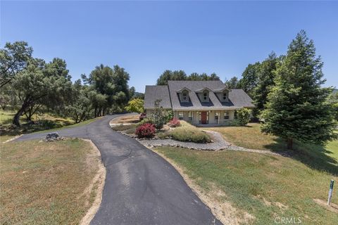 A home in Mariposa