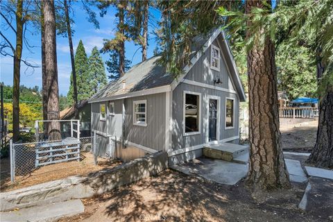 A home in Crestline