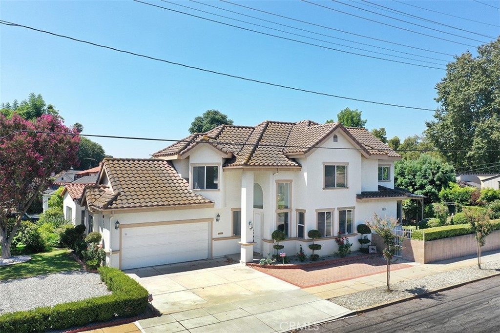 Photo 3 of 38 of 245 N Del Mar Avenue house