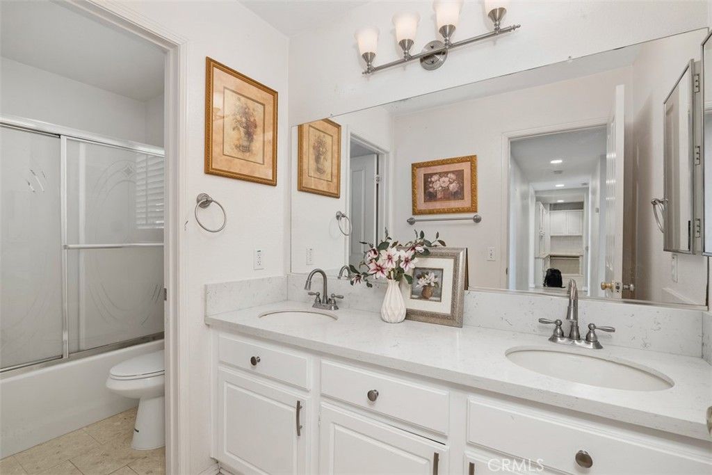 listing image 130724825967724915227