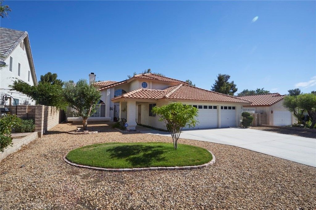 listing image 130728556109761796391
