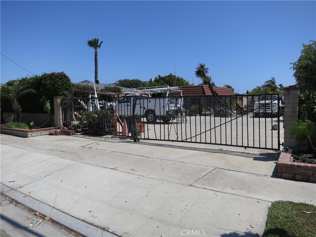 listing image 130724283547886293233