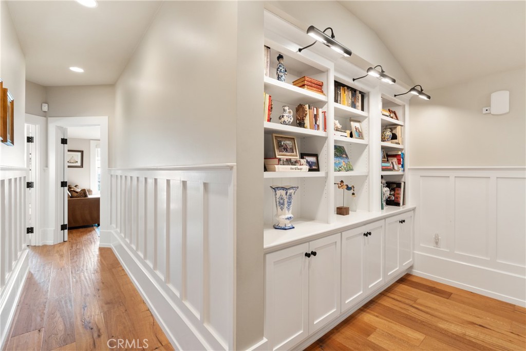 Irvine Terrace (IRVT) - Residential