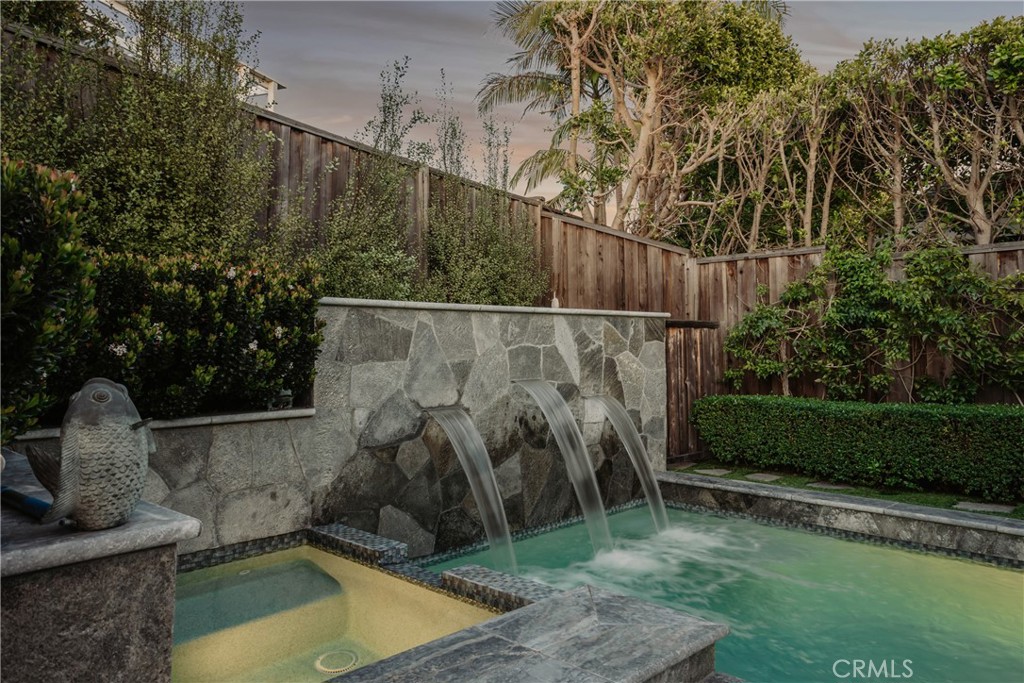 Irvine Terrace (IRVT) - Residential