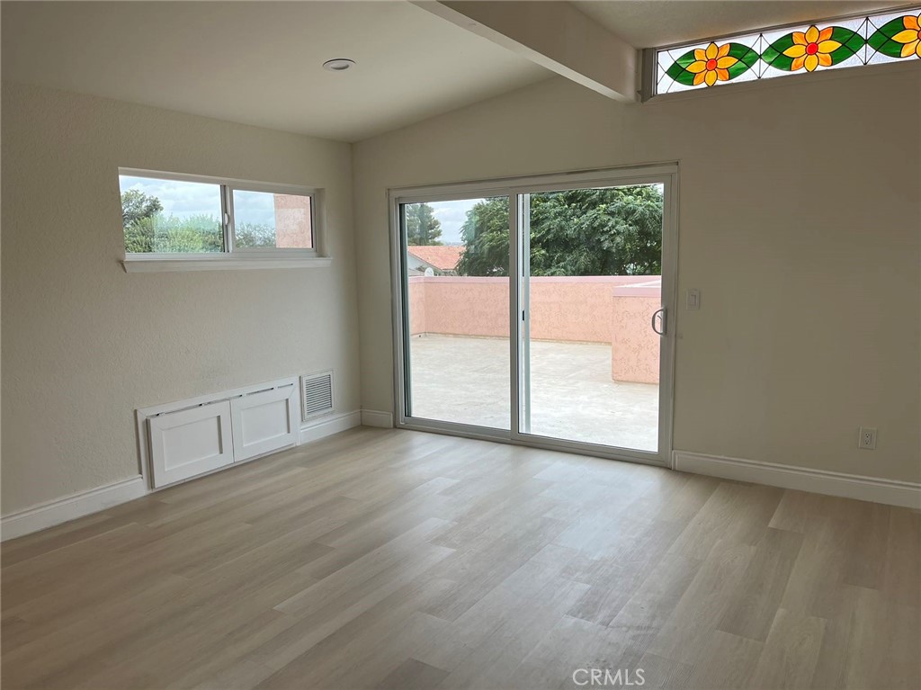 14000 Spring Valley