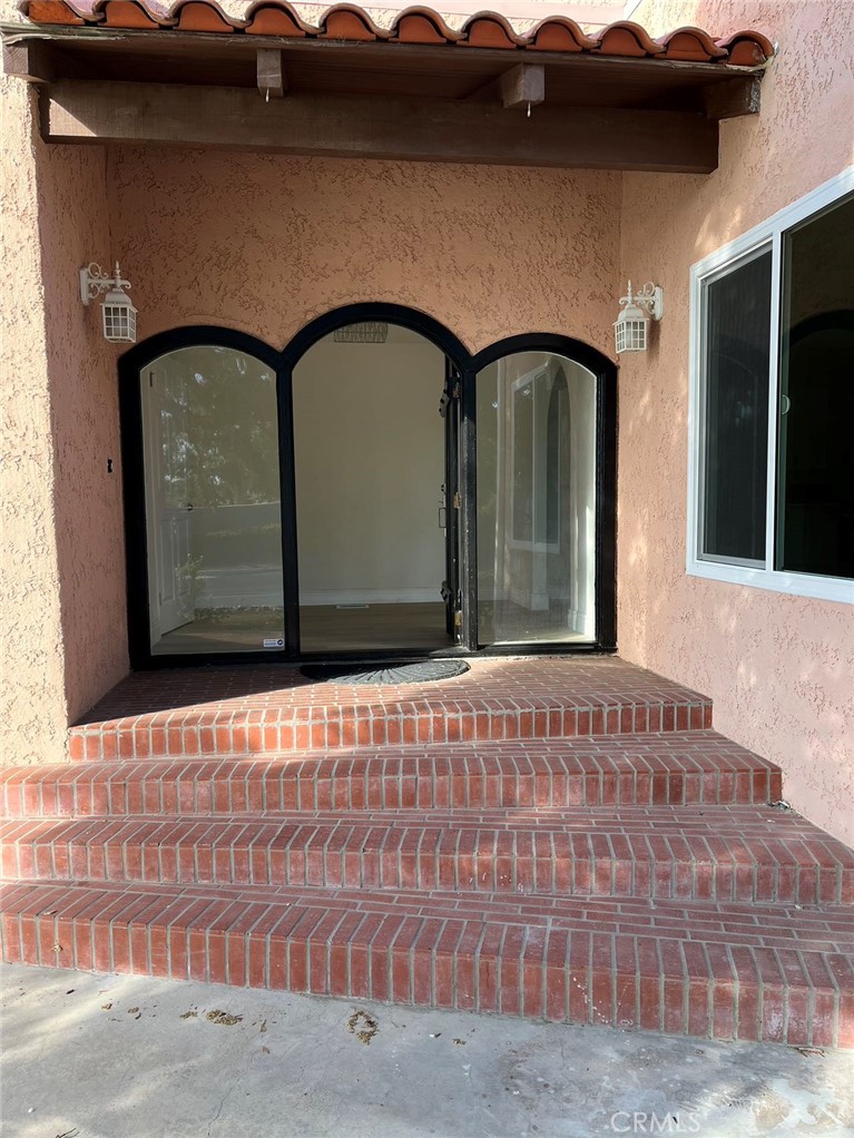 14000 Spring Valley