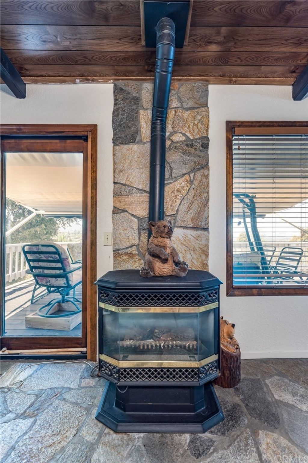 listing image 130727354878979340254