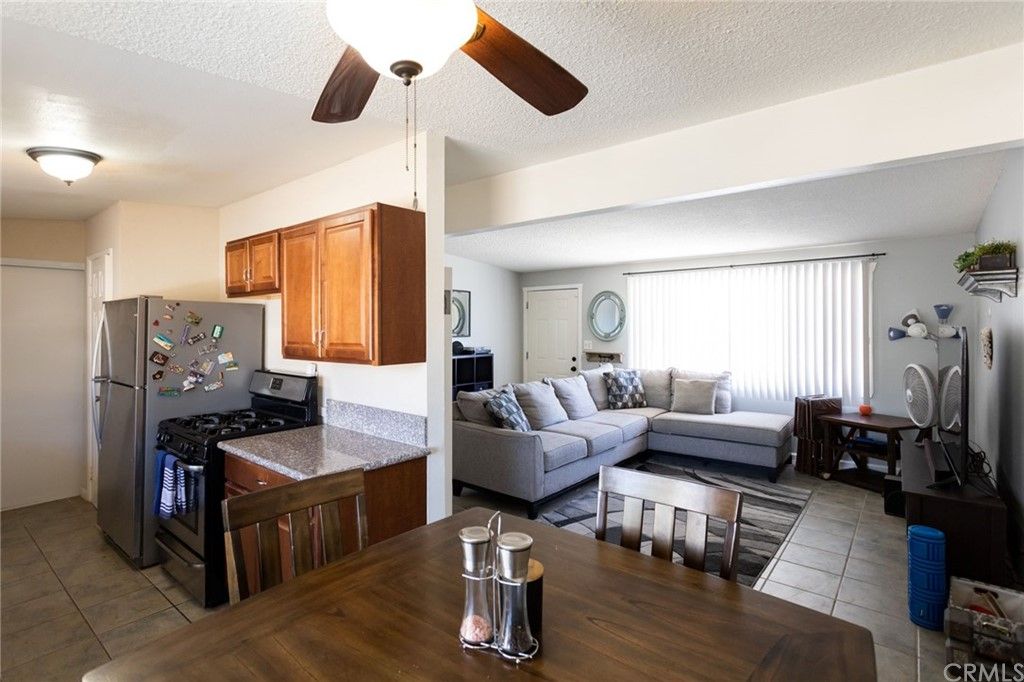 listing image 130724771020281930279