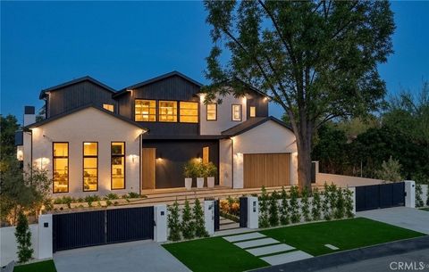 4512 Lemp Avenue Studio City CA 91602