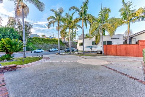 A home in La Mirada