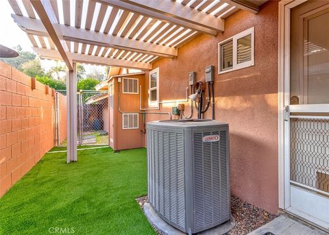 A home in La Mirada