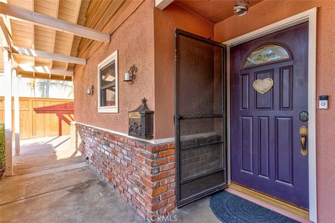 A home in La Mirada