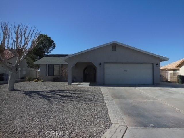 Cute 3 Bedroom 2 Bath with a bonus room Tile floors, Ceiling Fans, Gas fireplace. Inside Laundry. Water filtration system. Court Yard entry. Association Amenities: Pool, Club House, Spa/Hot Tub, Sauna, Tennis, Beach, Marina, Golf Course Pool Features: Common Pool Special Features: Garage Door Opener
