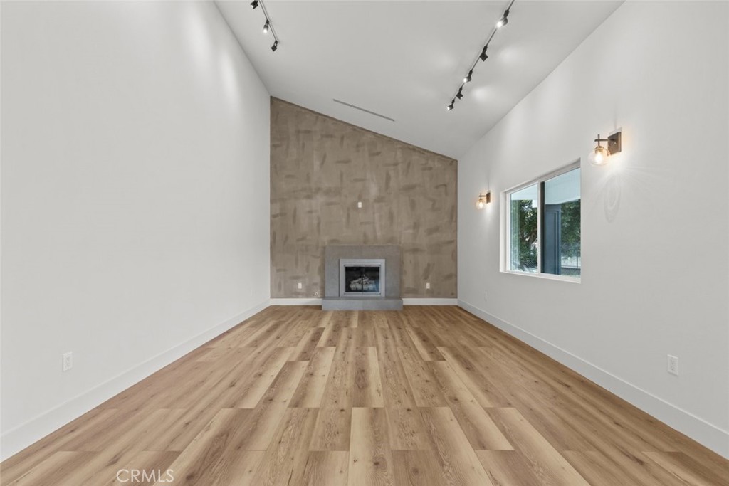 Properties 3 10151 Stonehurst Avenue