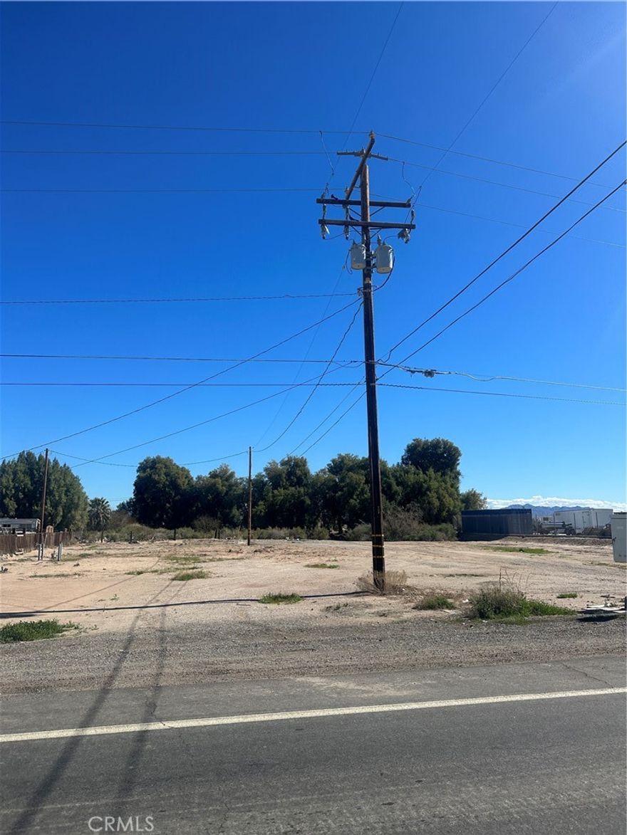 Very busy high-volume traffic area. This property has limitless potential and is also approved for cannabis. Great price and unmatched location, just bring your business  idea. 
Buyer to verify all zoning and allowable uses with local municipality