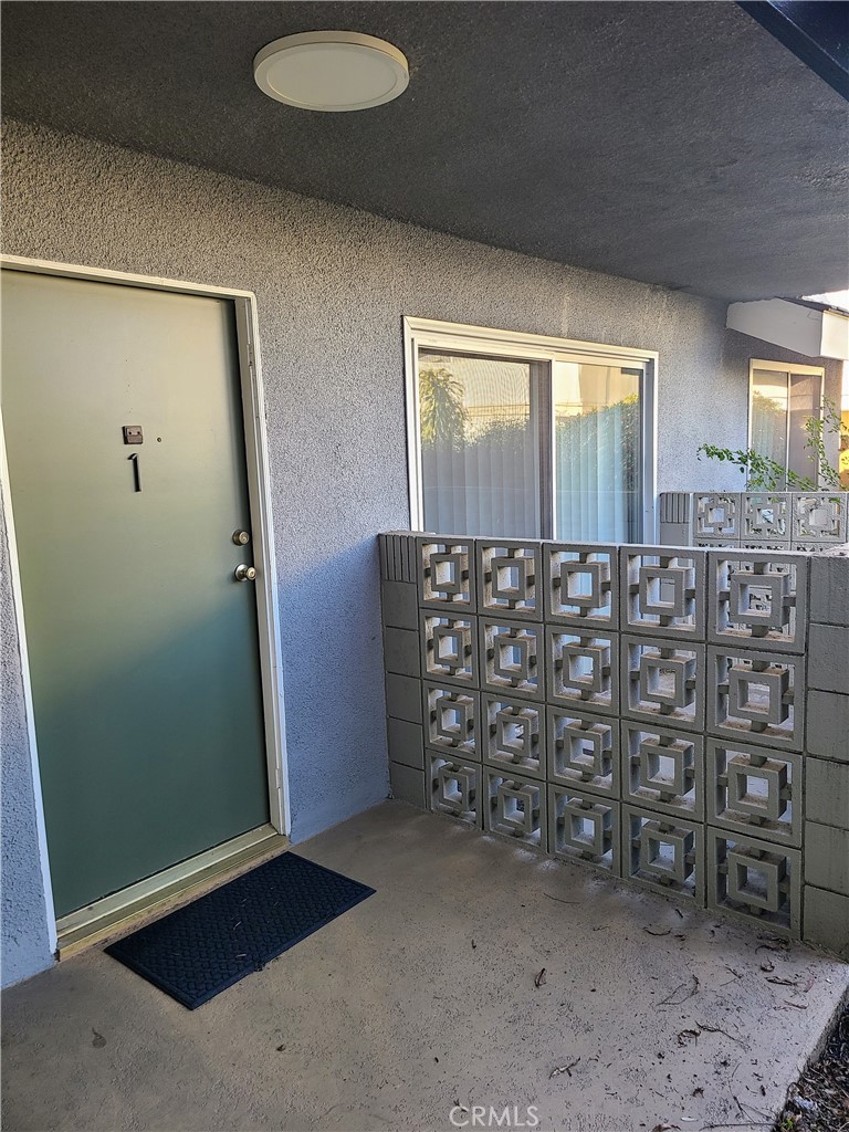 2502 Manhattan Beach Boulevard 1