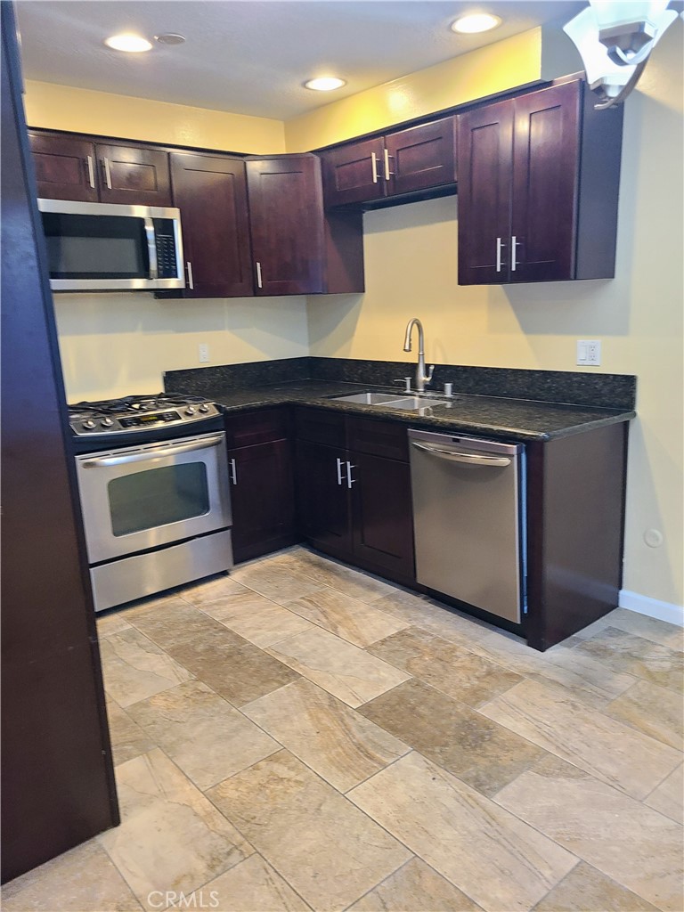 2502 Manhattan Beach Boulevard 1