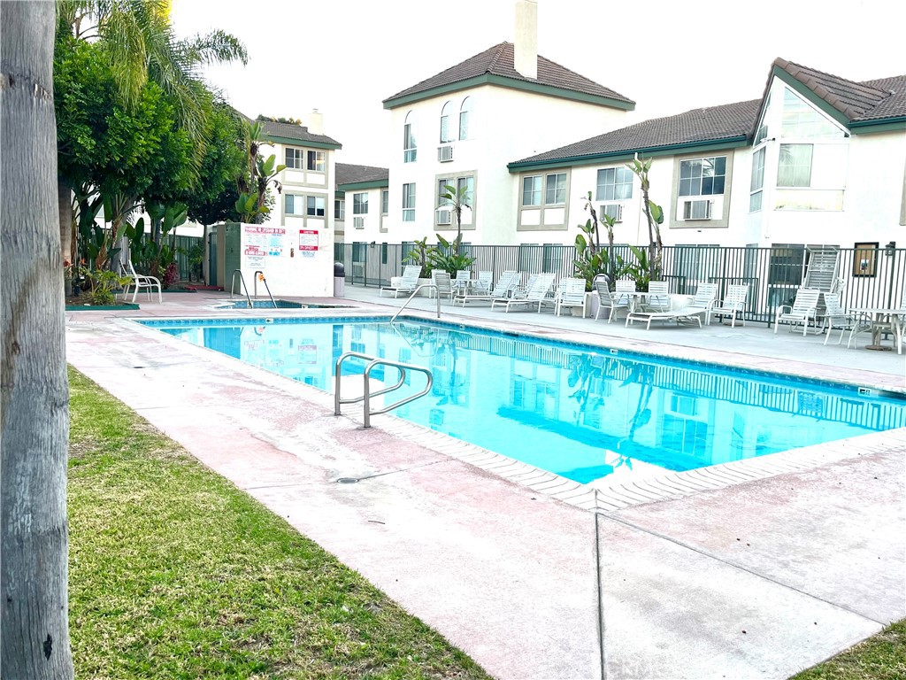 15000 Downey Avenue 204