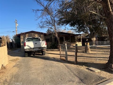 A home in Mojave