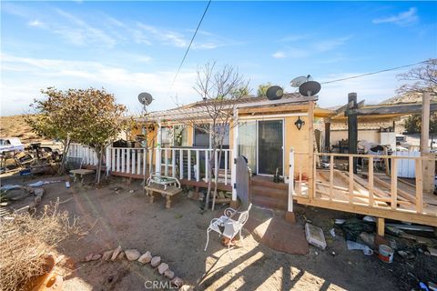 Photo of 1850 Katee Lane, Palmdale, CA 93550 (MLS # SR25015166)