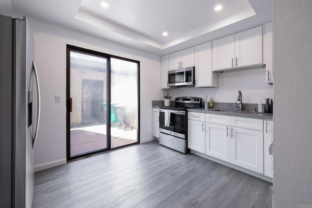 5089 Lambert Lane