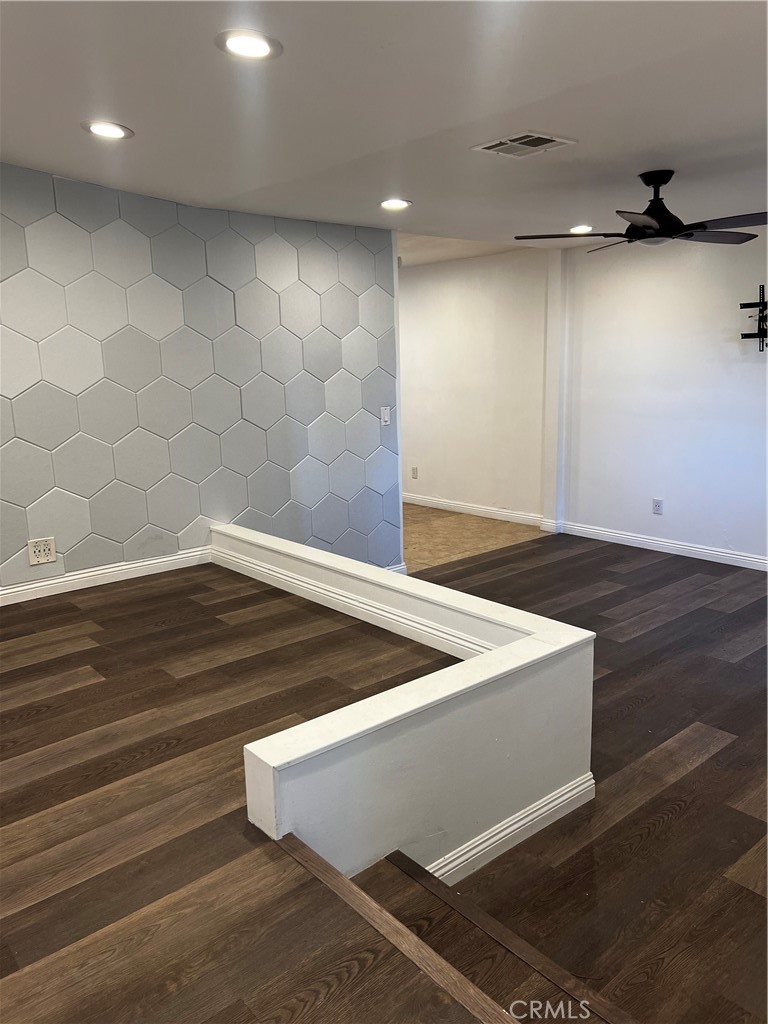Private studio available in the city of Whittier! Quiet location, Studio offers Kitchen, included stove, washer dryer, A/C and heating. Conveniently located near freeway access, parks, shopping and more!
ALL Utilities included
Wi-Fi included.