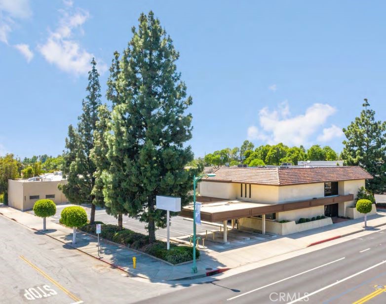 9934 Las Tunas Drive