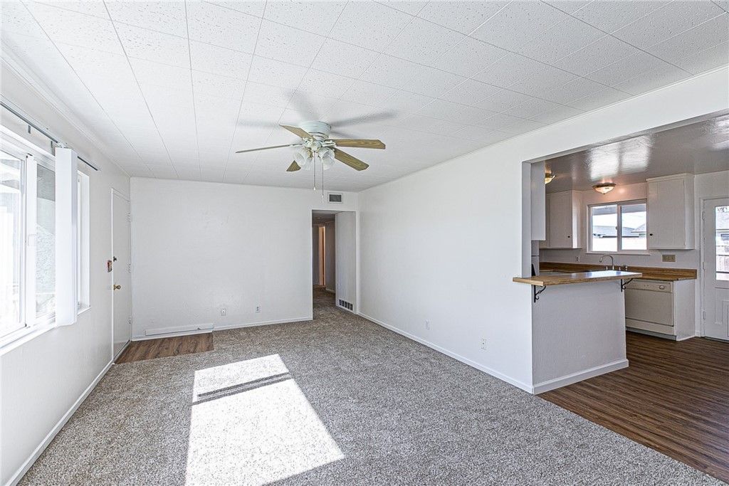 listing image 130727825359193615655